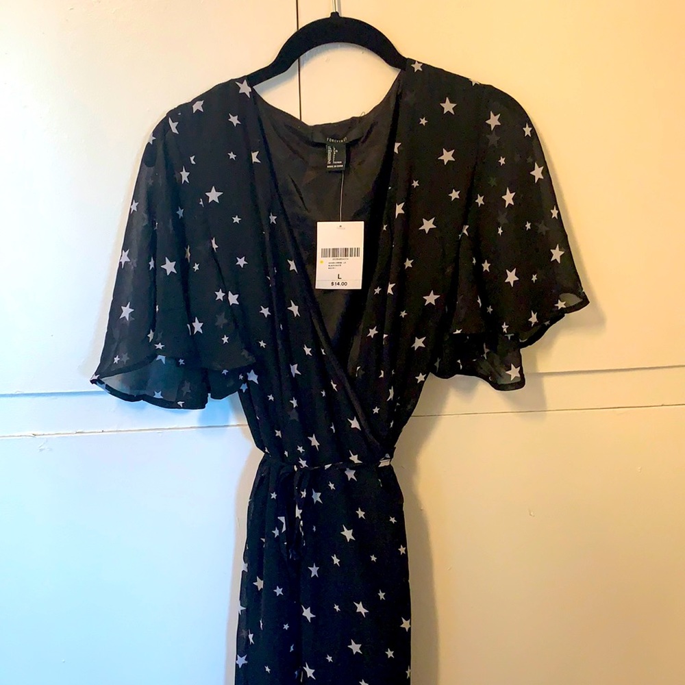 Brand new star pattern tie wrap dress